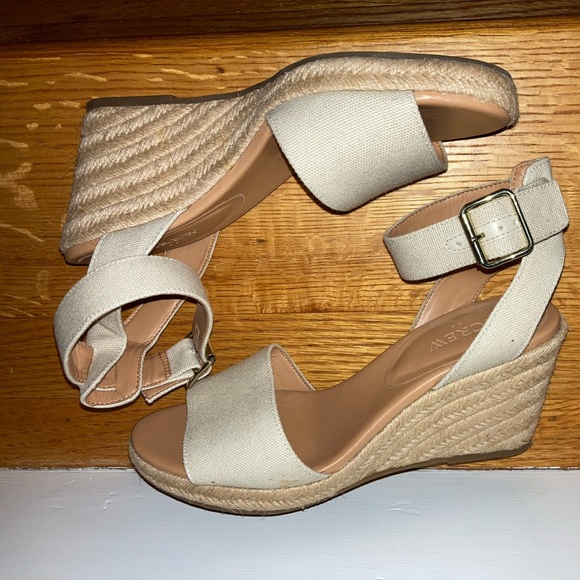 Tan Jcrew espadrille wedges - Picture 6 of 9